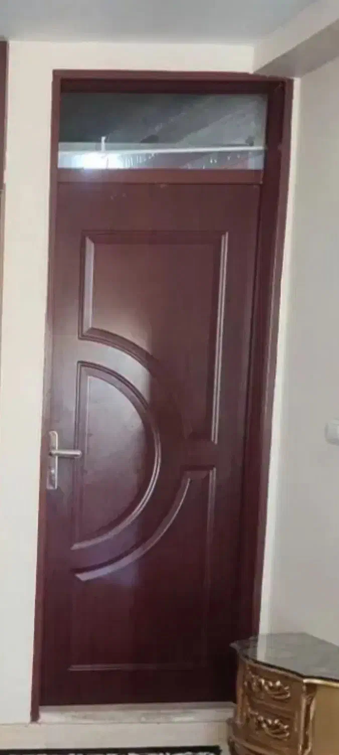 درب چوبی در حد نو|مصالح و تجهیزات ساختمان|ملایر, |دیوار