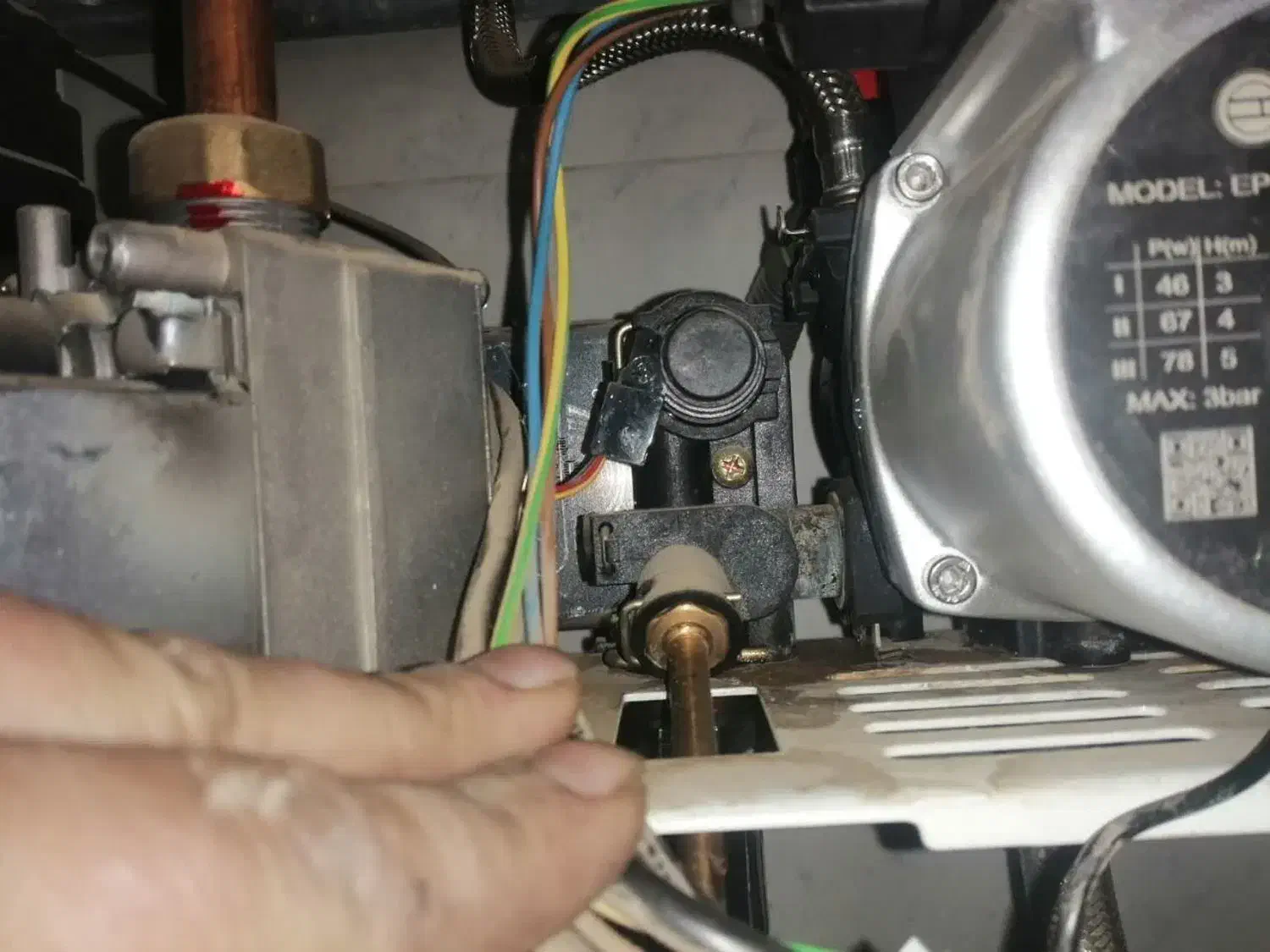 تعمیرکار پکیج سرویسکارپکیچ درمحل شما تعمیر و سرویس|خدمات پیشه و مهارت|اصفهان, فیض|دیوار