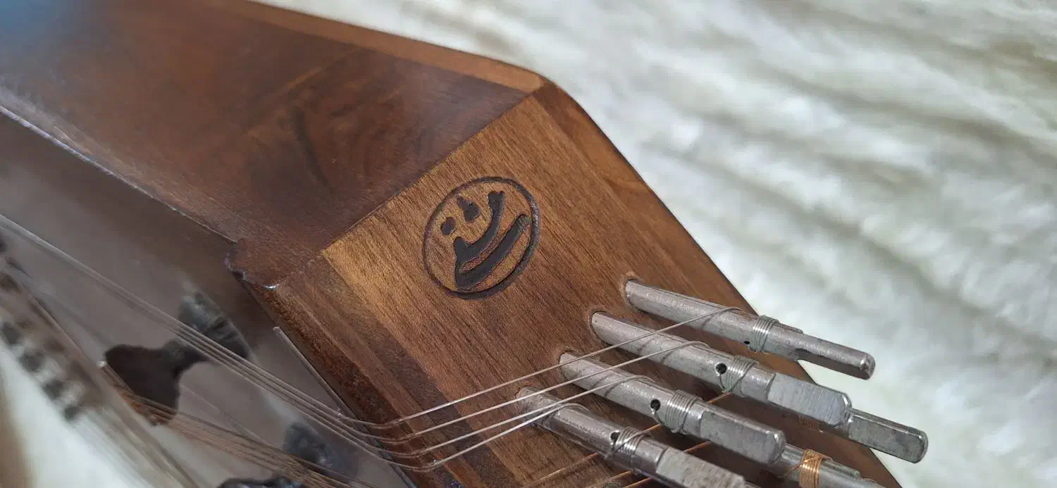 سنتور|سازهای سنتی|کرمان, |دیوار