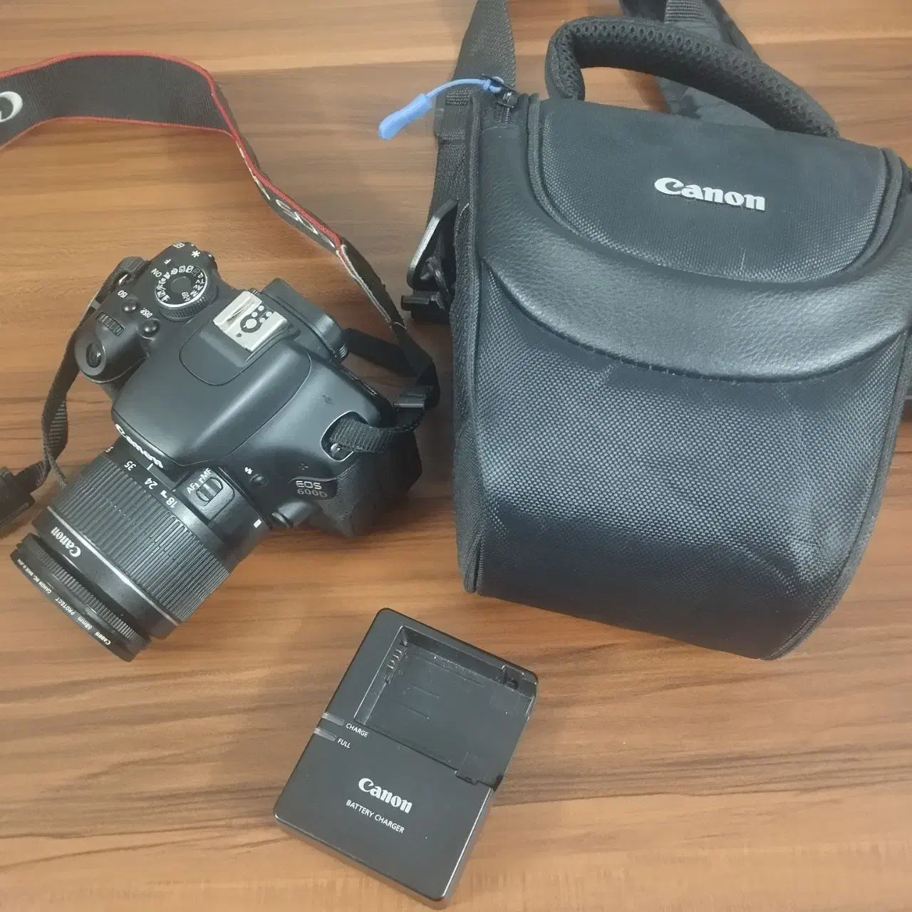 دوربین عکاسی canon600D تمیز|دوربین عکاسی و فیلم‌برداری|مشهد, سرافرازان|دیوار