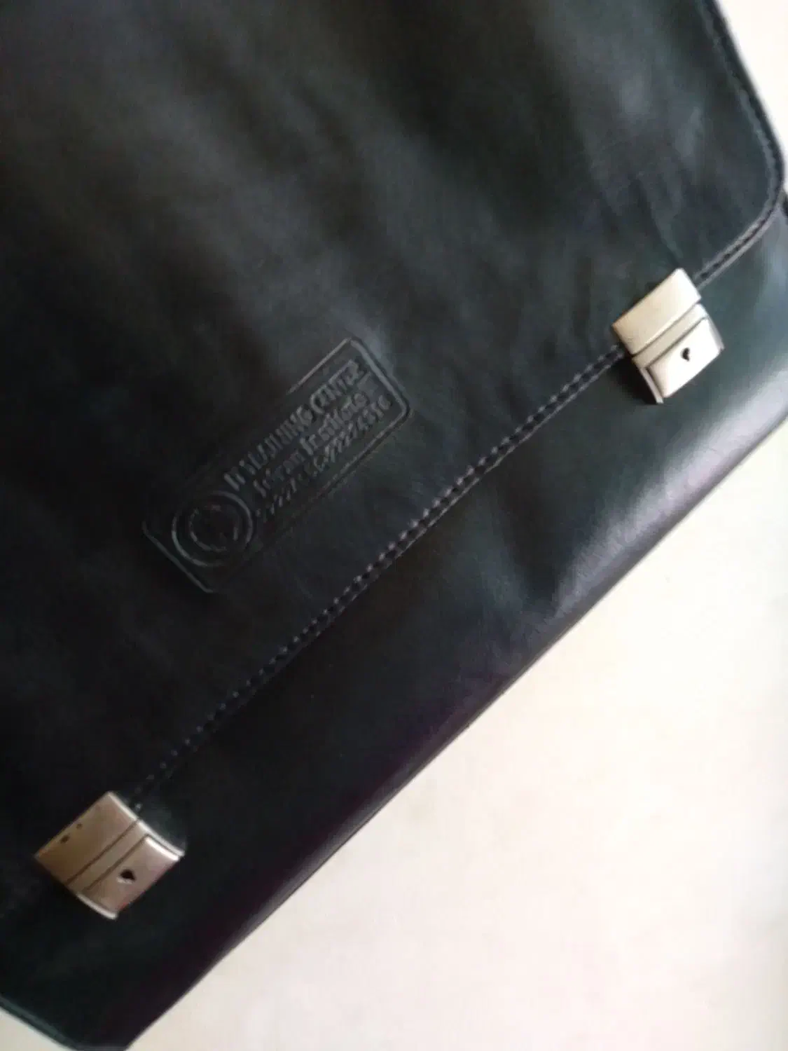 چندتاکیف|کیف، کفش، کمربند|بجنورد, |دیوار