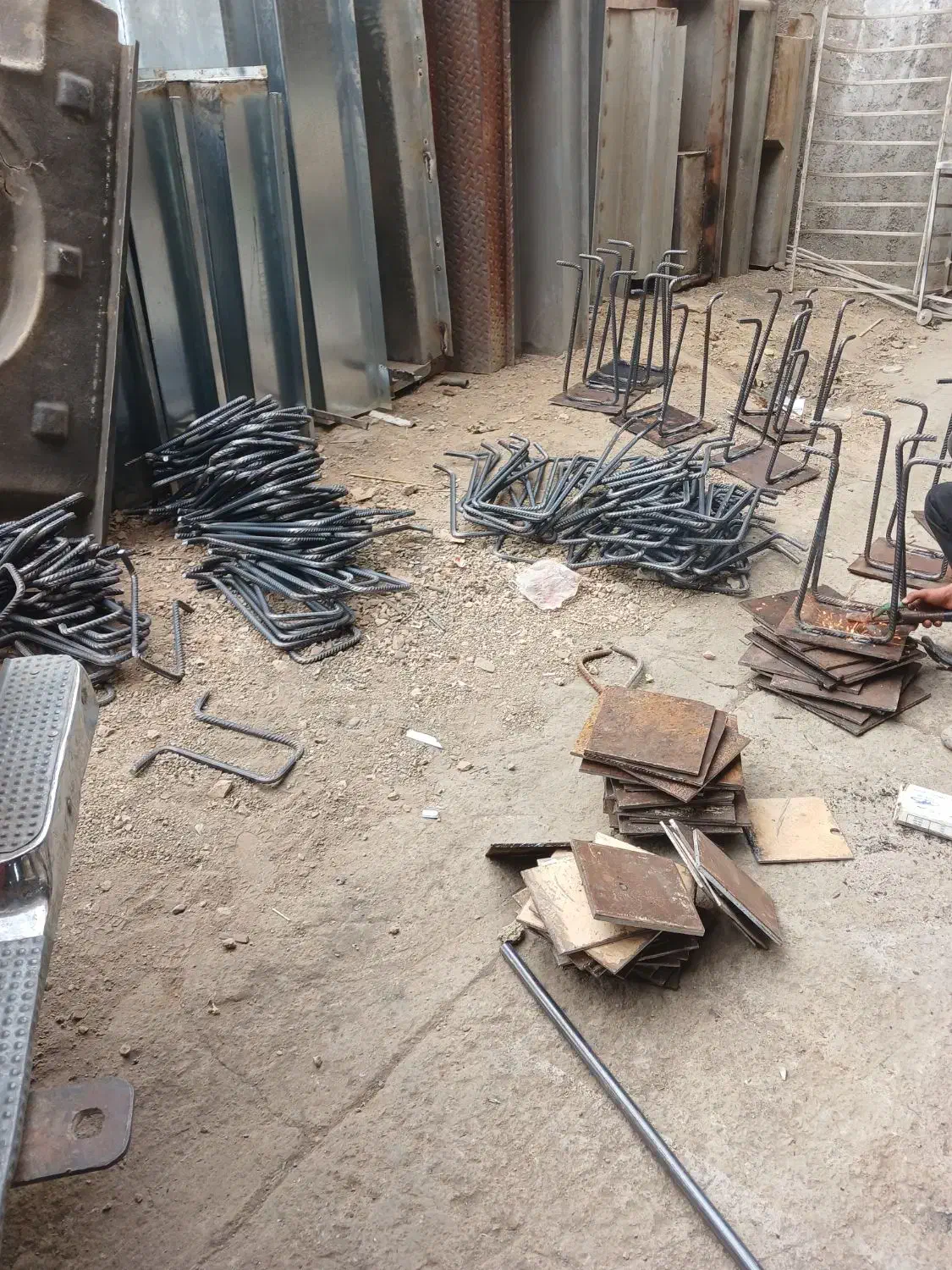 انواع کفی بیس پلیت ول پست|خدمات پیشه و مهارت|اصفهان, ارغوانیه|دیوار