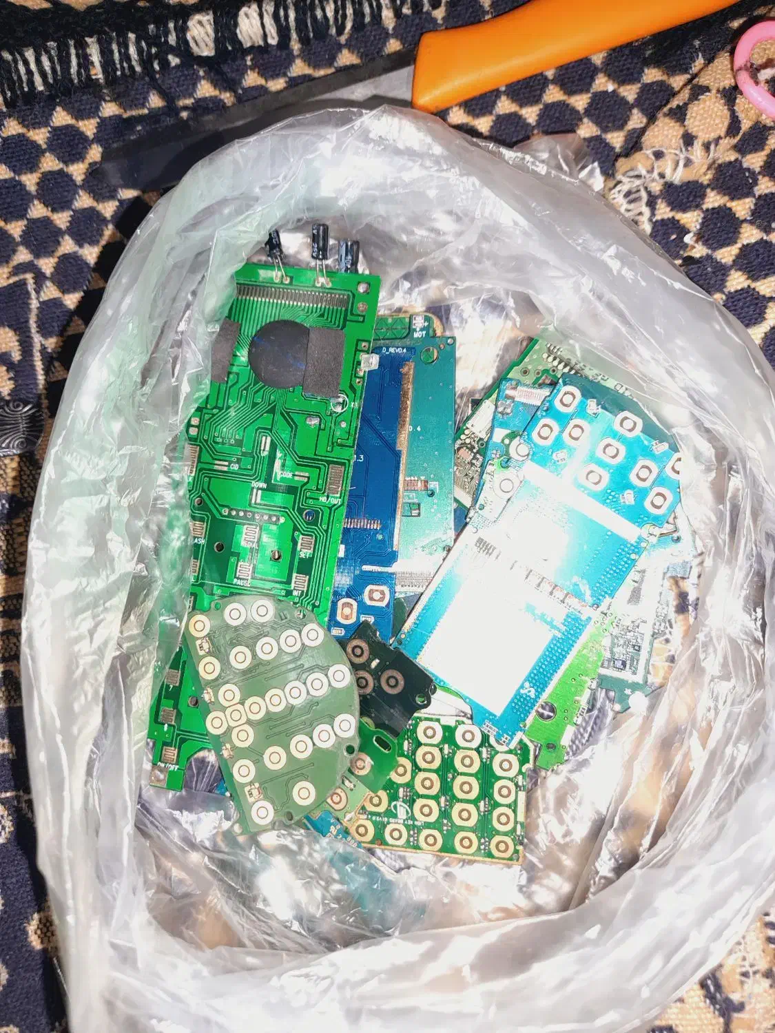 برد کیبورد موبایل اصلی|لوازم جانبی موبایل و تبلت|شیراز, شهرک والفجر|دیوار