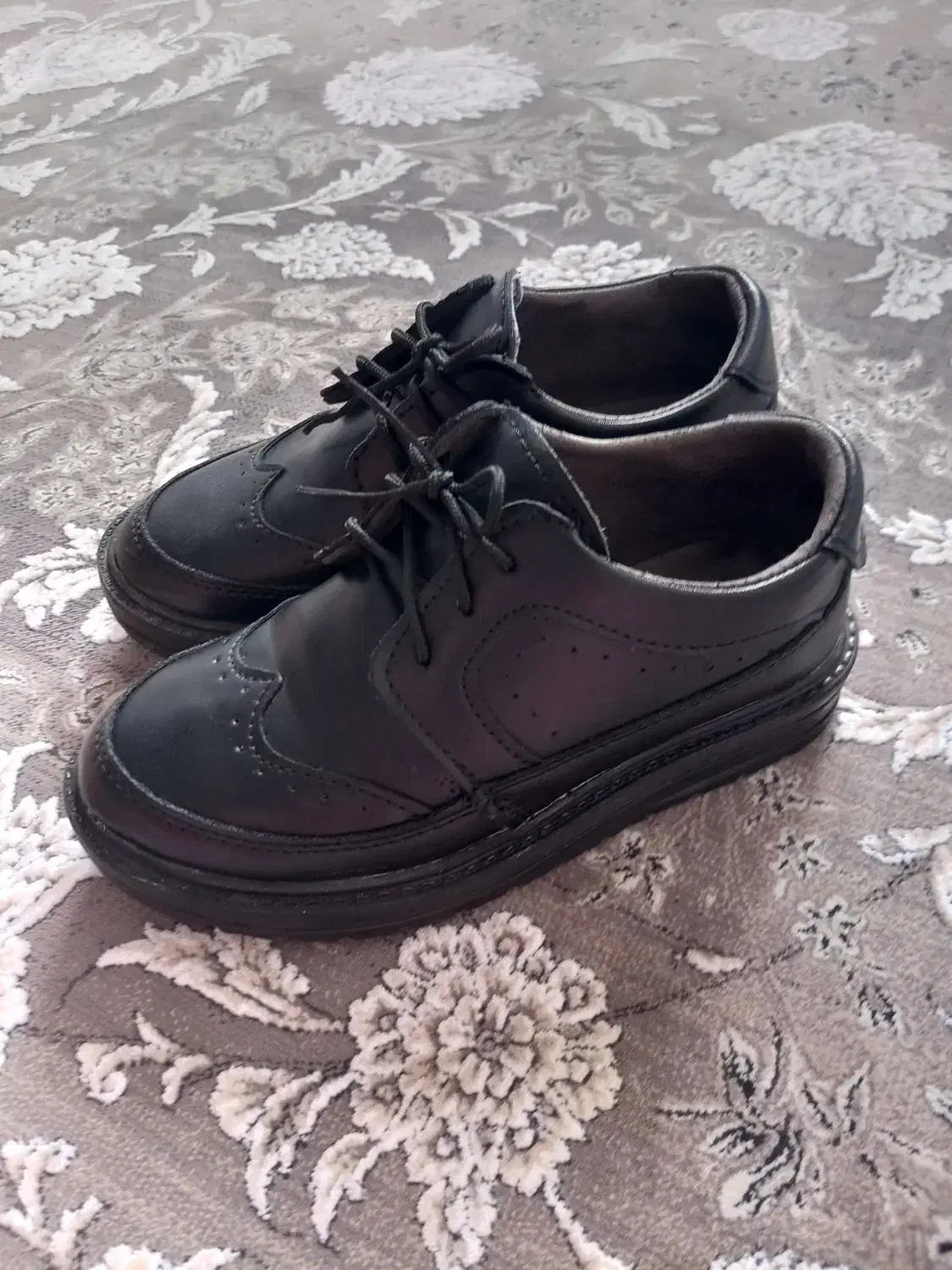 کفش|کیف، کفش، کمربند|فردیس, نگارستان|دیوار