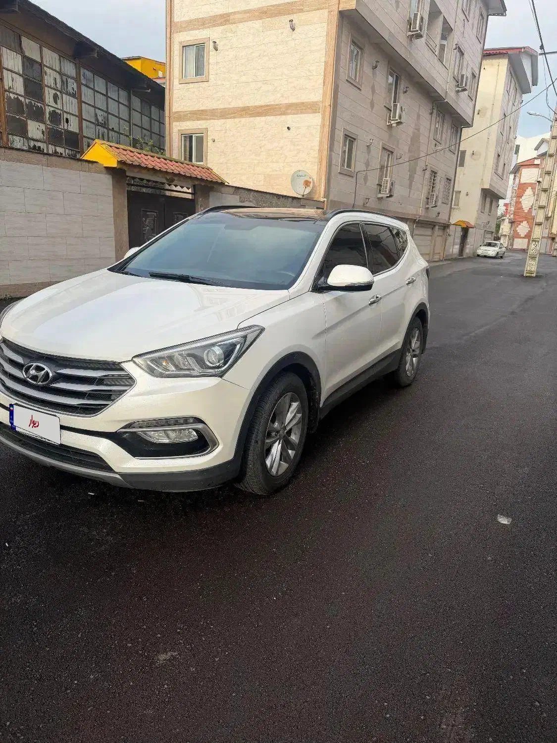 سانتافه ۲۰۱۷ پلاک منطقه|خودرو سواری و وانت|رشت, گلسار|دیوار