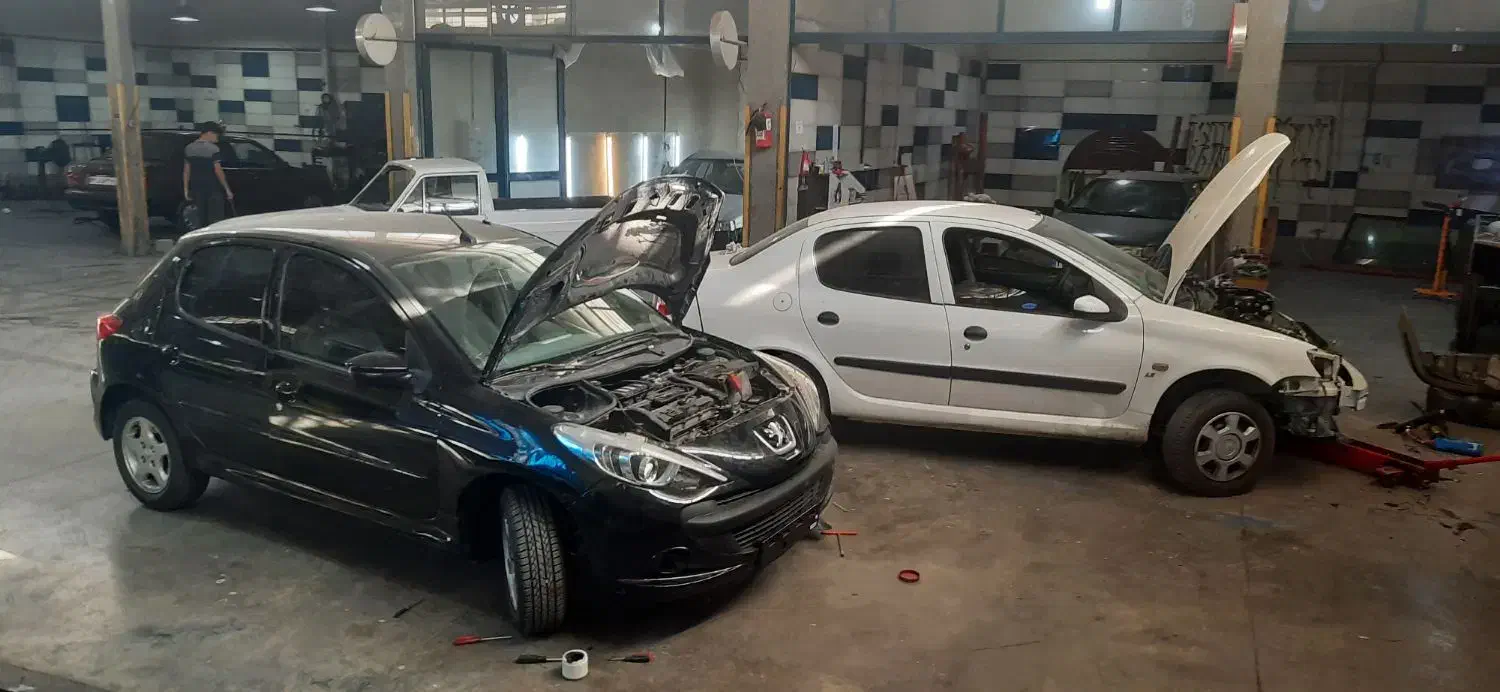 استخدام صافکار و نقاش ، شاگرد ماهر و تازه وارد|استخدام صنعتی، فنی، مهندسی|شهریار, شهریار|دیوار