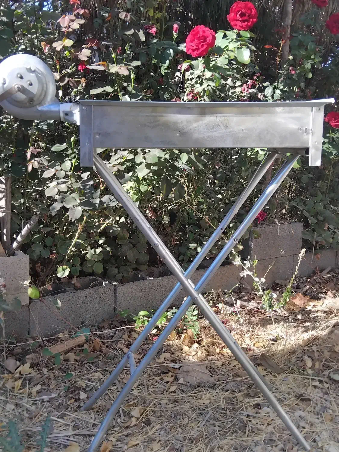 منقل کباب پز پایه دار.فن دار|اجاق گاز و لوازم برقی پخت‌وپز|صدرا-فارس, فاز ۱|دیوار