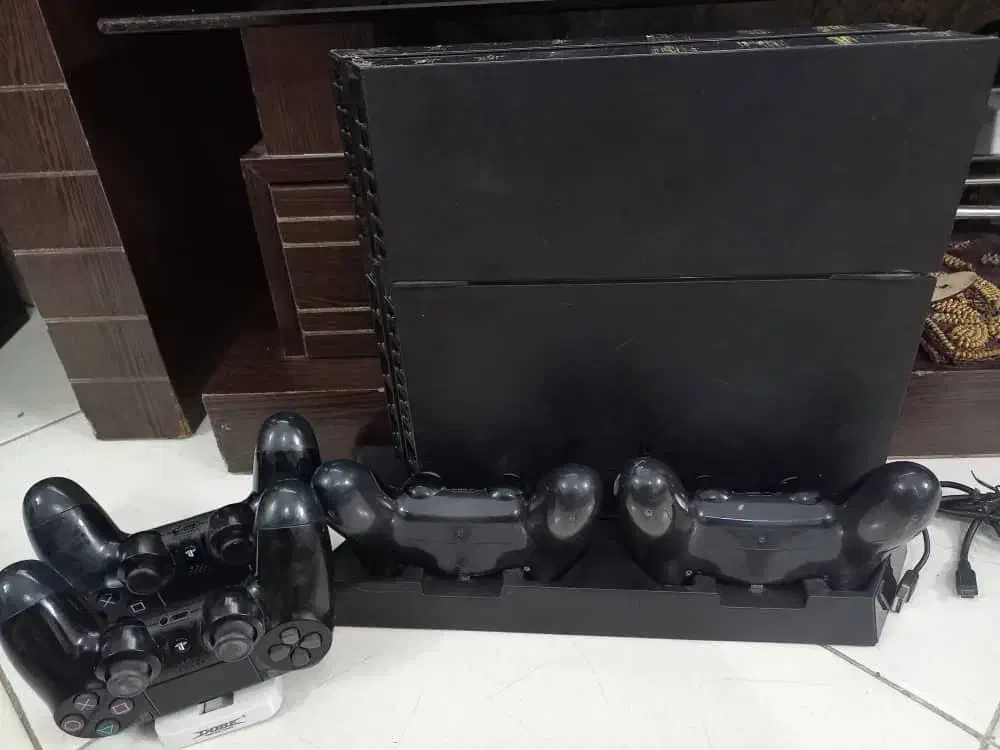 Ps4. پلی استیشن فت ۴ دو ترابایت|کنسول، بازی ویدئویی و آنلاین|مشهد, جاهد شهر|دیوار