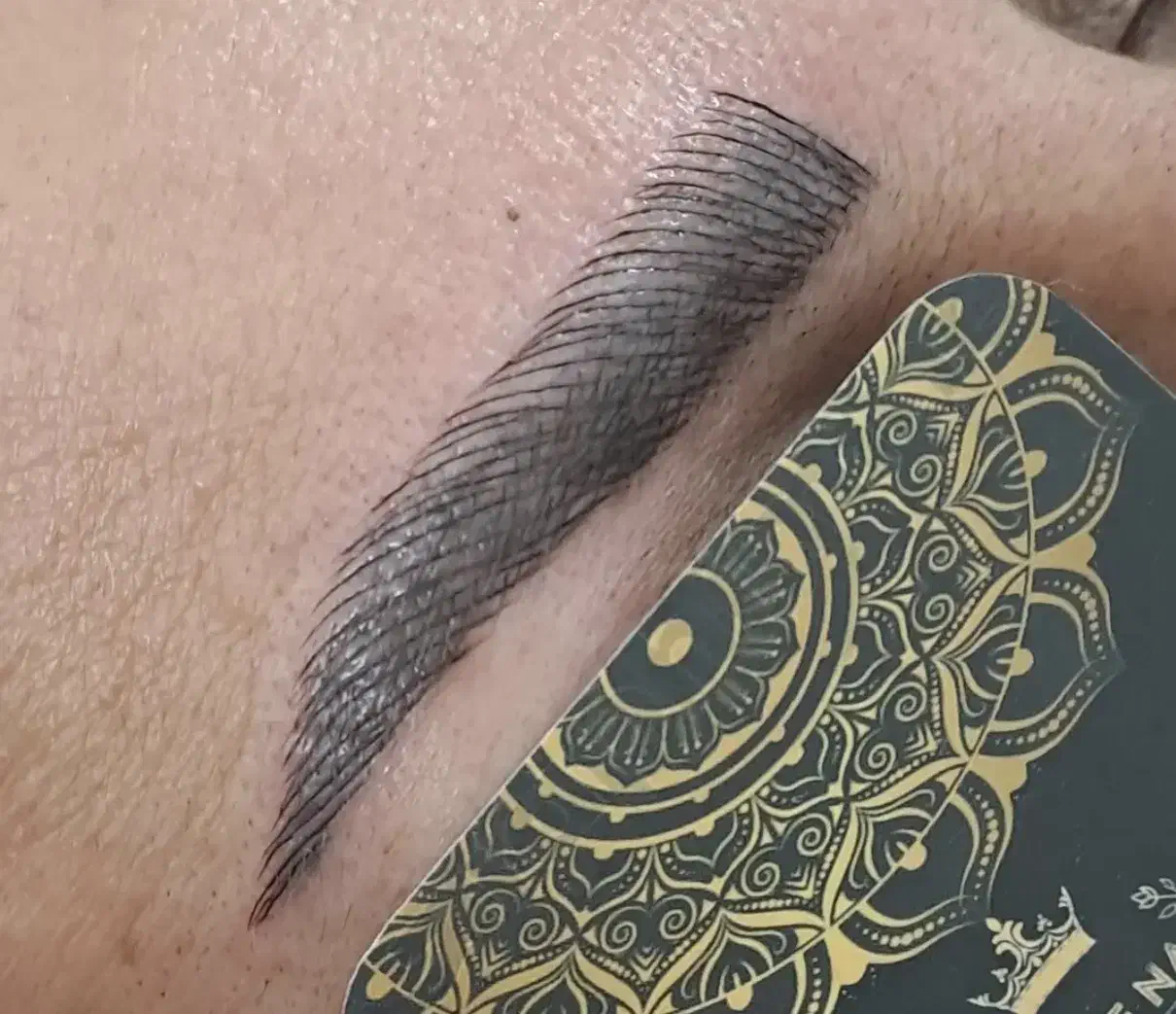 انجام خدمات میکروابرو،شیلدینگ لب،لیفت مژه وابرو|خدمات آرایشگری و زیبایی|سنندج, |دیوار