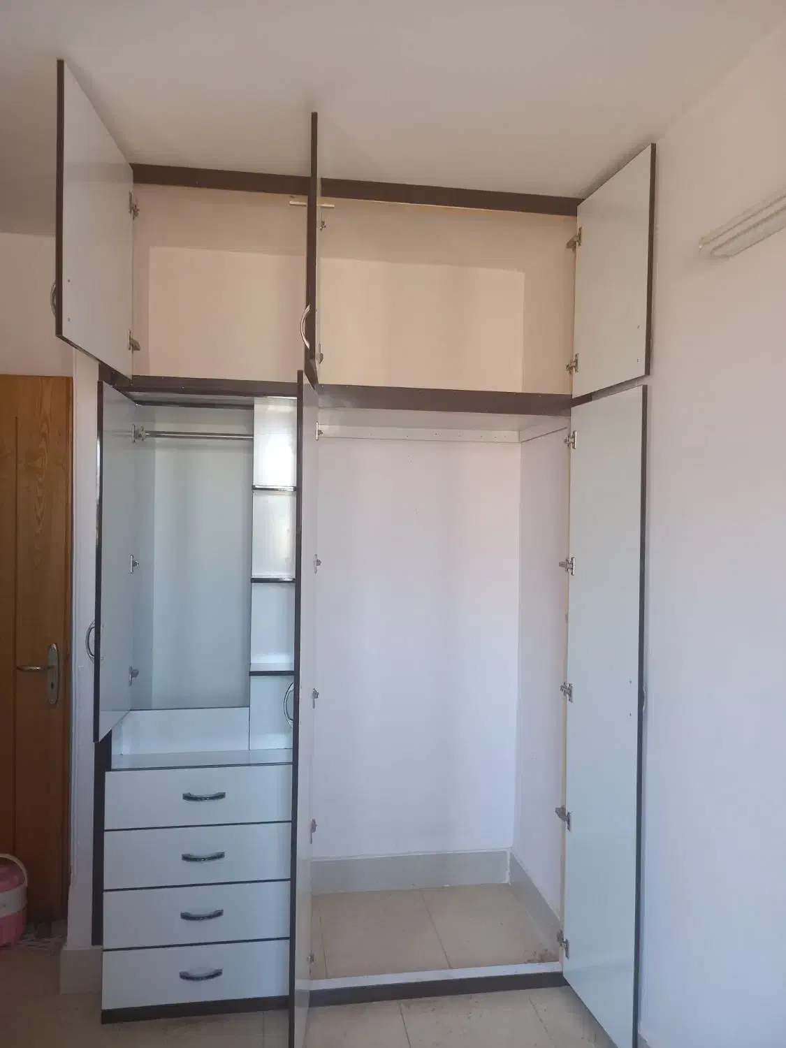 نصب انواع کمدهای دیواری در شهرضا دهاقان منظریه|جاکفشی، کمد، دراور|شهرضا, |دیوار