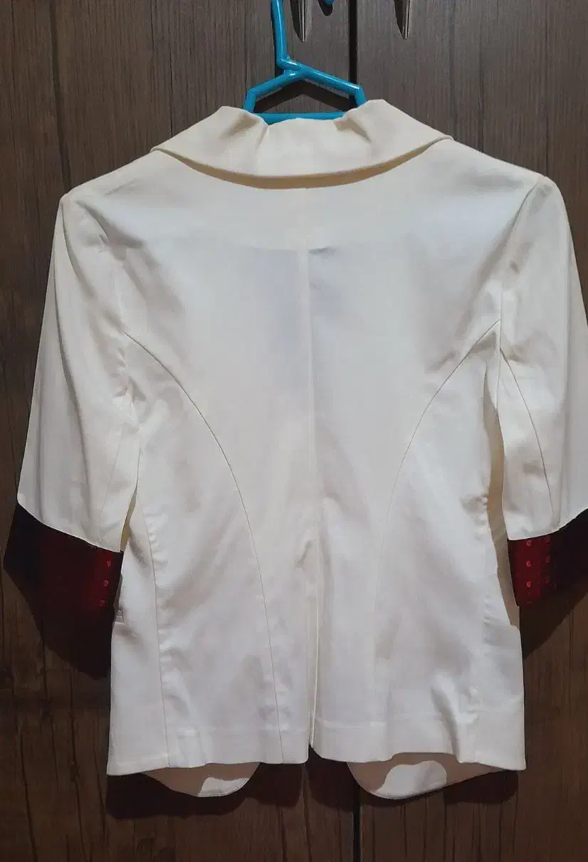 کت و دامن جلسی|لباس|لاهیجان, خمیر کلایه|دیوار