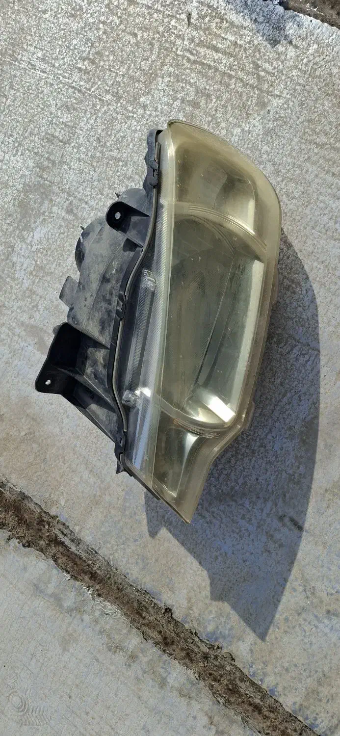 چراغ عقب و جلو آریسان|قطعات یدکی و لوازم جانبی|فولادشهر, مسکن مهر فولادشهر|دیوار