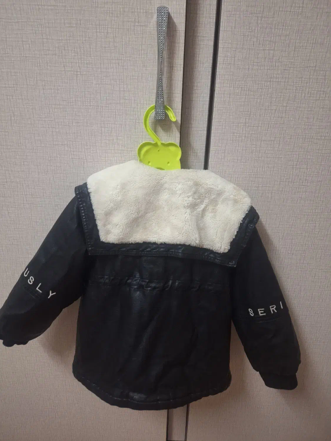 کاپشن بچگانه|کفش و لباس بچه|قم, امامزاده ابراهیم|دیوار