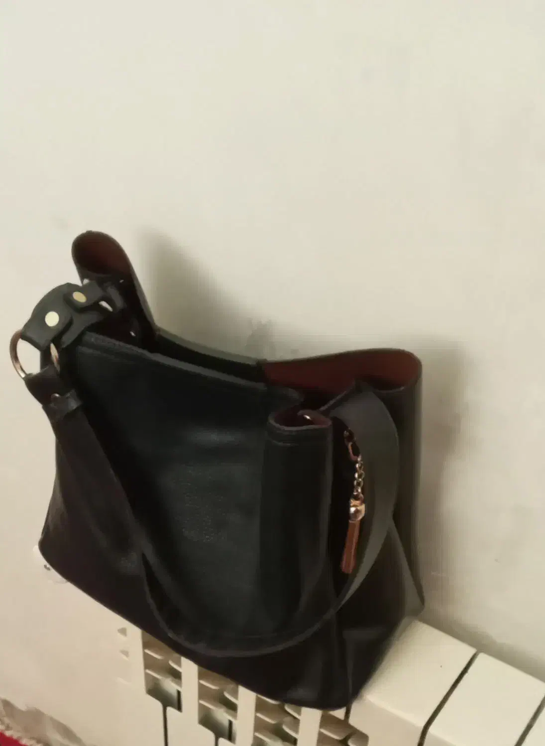 یه عددکیف|کیف، کفش، کمربند|ایلام, |دیوار