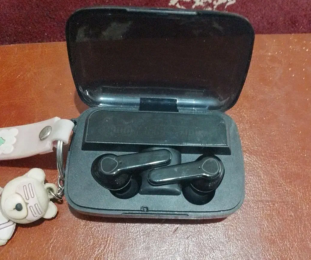 ست هندزفری بلوتوثی و پاوربانک چراغدار|صوتی و تصویری|آشخانه, |دیوار