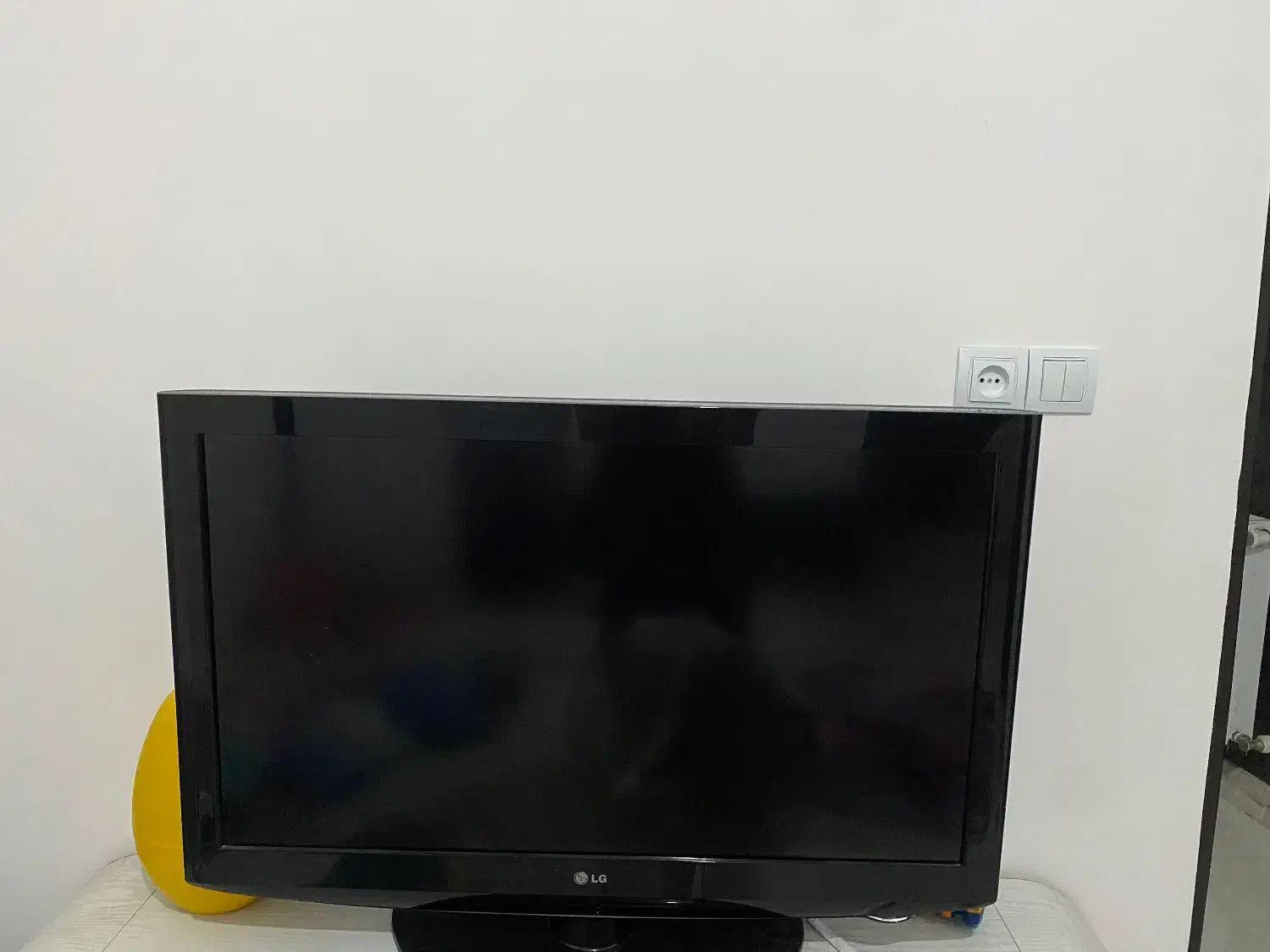 تلویزیون LG اینچ LCD 37|تلویزیون و پروژکتور|رشت, شهرک صبا|دیوار