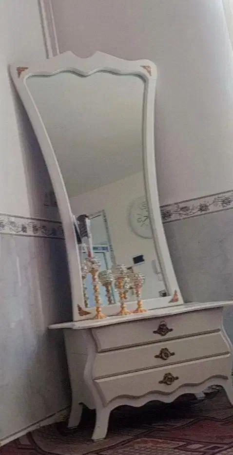 آینه قدی|آینه|ثلاث باباجانی, |دیوار