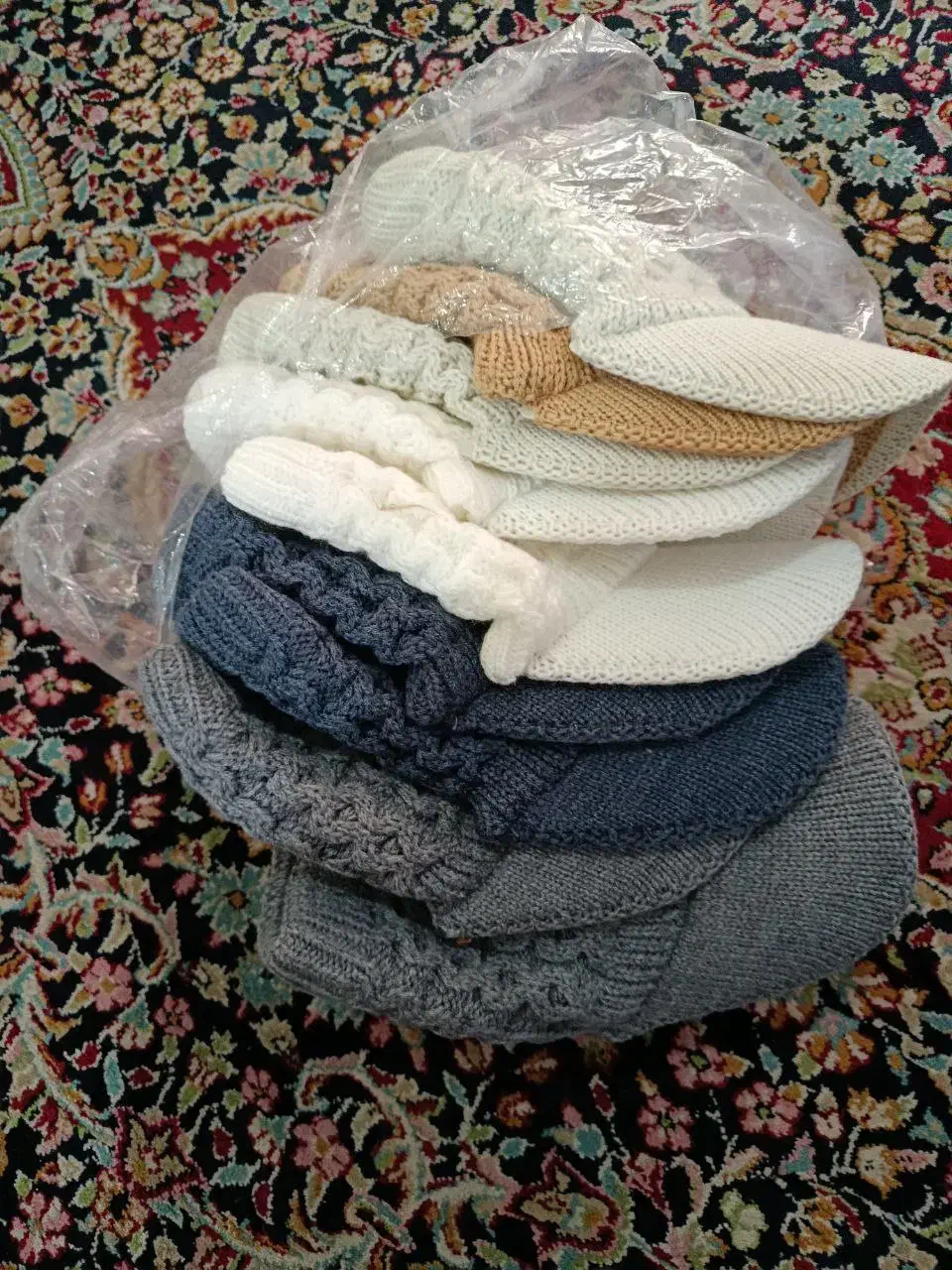 کلاه بافت|لباس|کرمانشاه, |دیوار