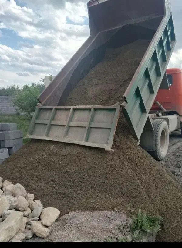 حمل‌ انواع‌ شن‌ و‌ ماسه‌ در‌محدوده‌ نرماشیر|خدمات حمل و نقل|بم, |دیوار