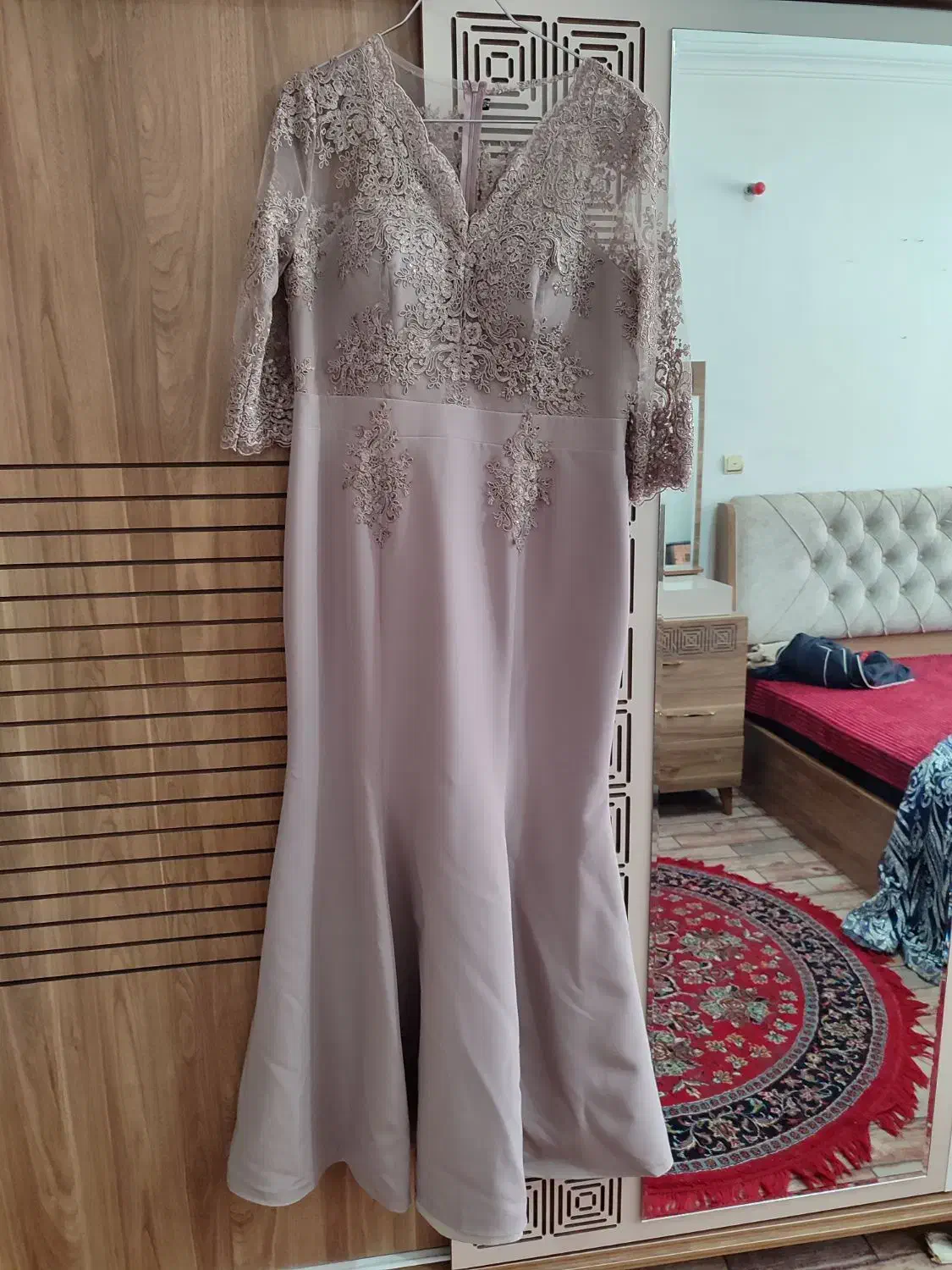 دو عدد لباس مجلسی|لباس|ارومیه, |دیوار