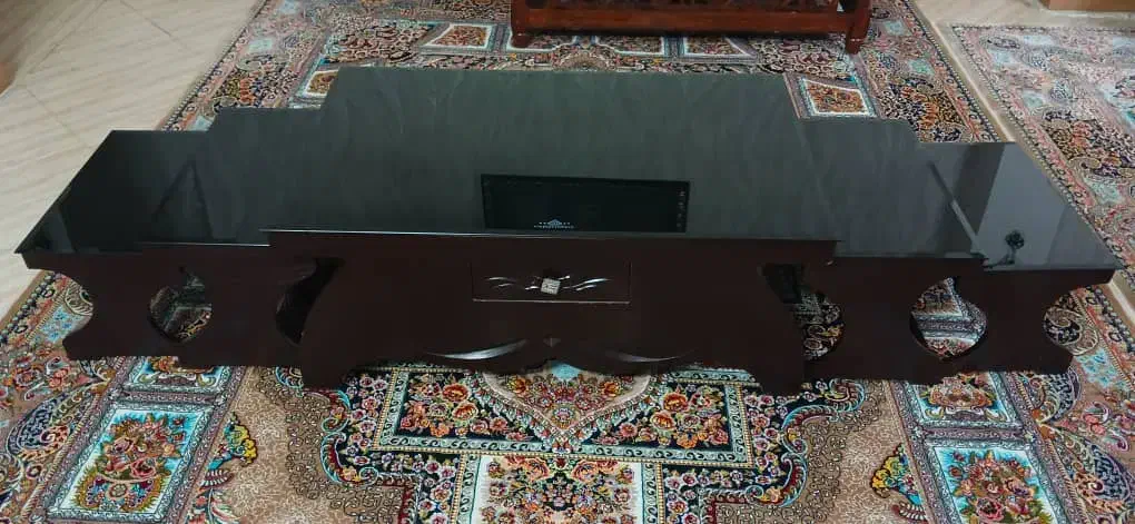 میز وسط مبل بسیار تمیز|مبلمان خانگی و میز عسلی|تهران, خزانه|دیوار