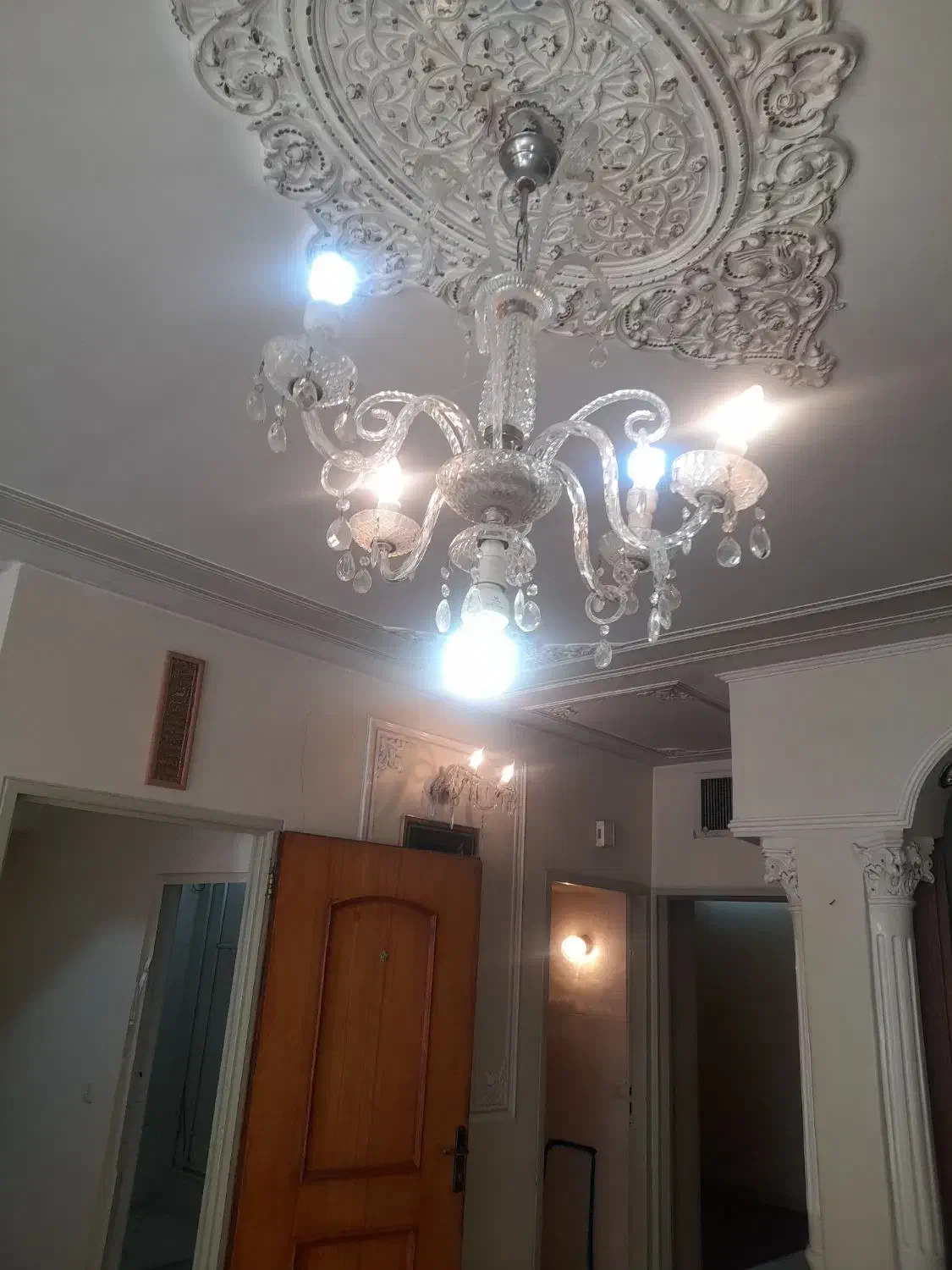 ۳تا لوستر قدیمی کاملا سالم|لوستر و چراغ آویز|اصفهان, مفتح|دیوار