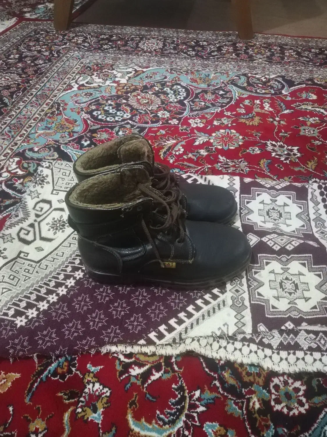 نیم پوت مردانه درحدنو بسیار سالم داخل پشمی|کیف، کفش، کمربند|آزادشهر, |دیوار