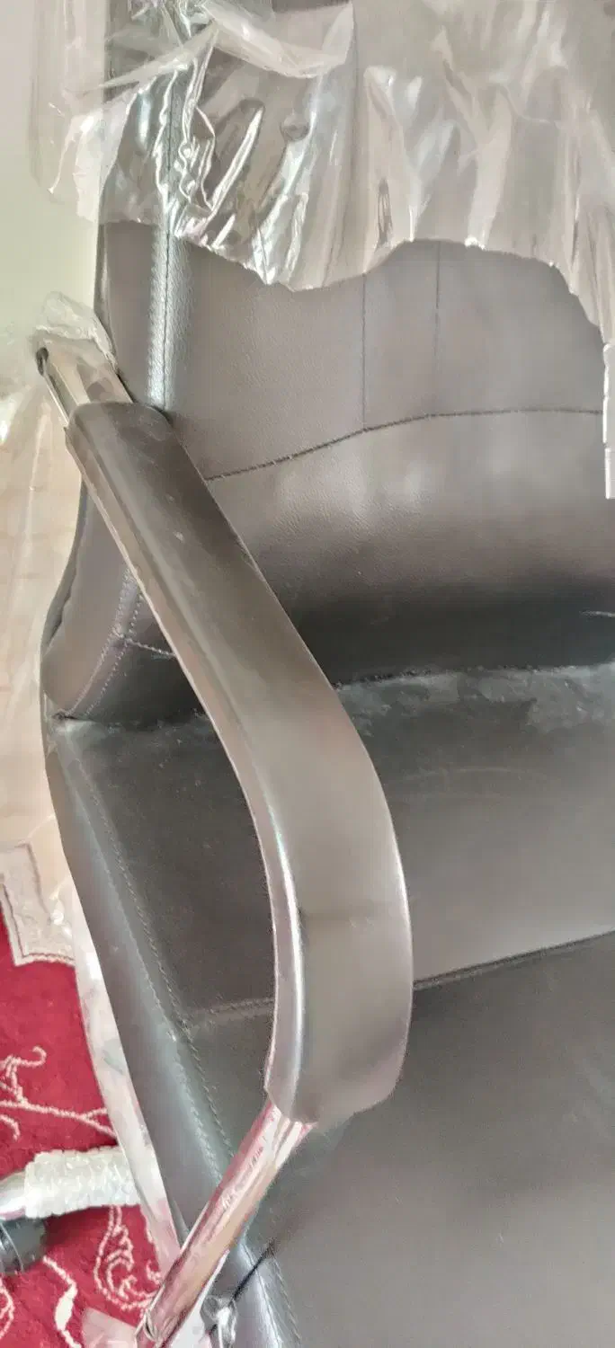 صندلی چرمی - بزرگ با قابلیت انواع ارتفاع وتکیهگاه|صندلی و نیمکت|بستک, |دیوار