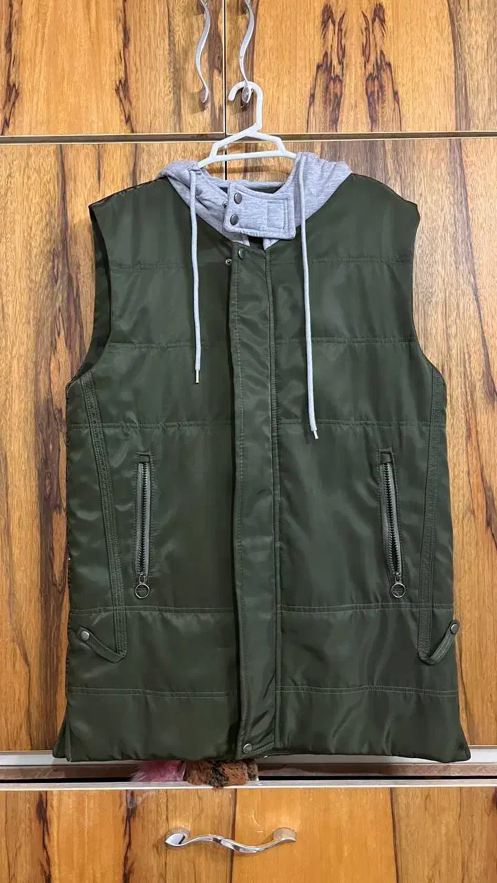 دورس وپافر نو|لباس|ورامین, ورامین|دیوار