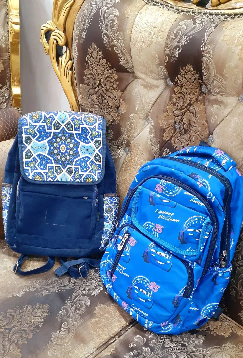 دو عدد کیف|کیف، کفش، کمربند|دزفول, |دیوار