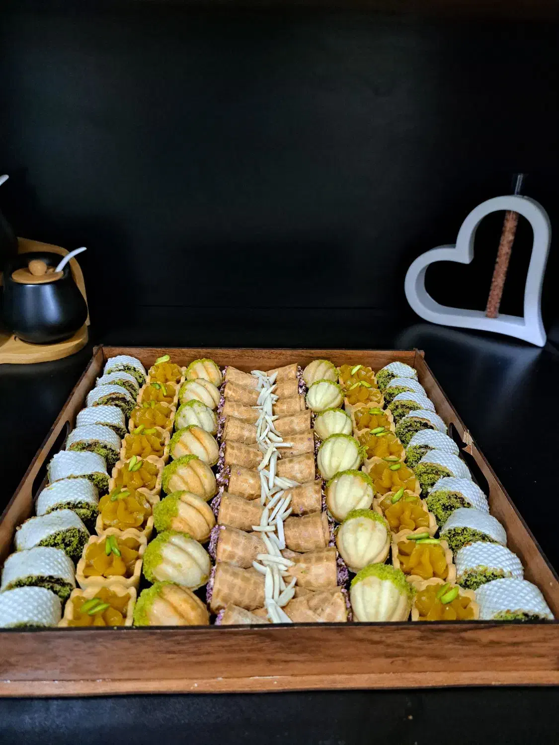 حلوا و خرما|خوردنی و آشامیدنی|آبادان, |دیوار