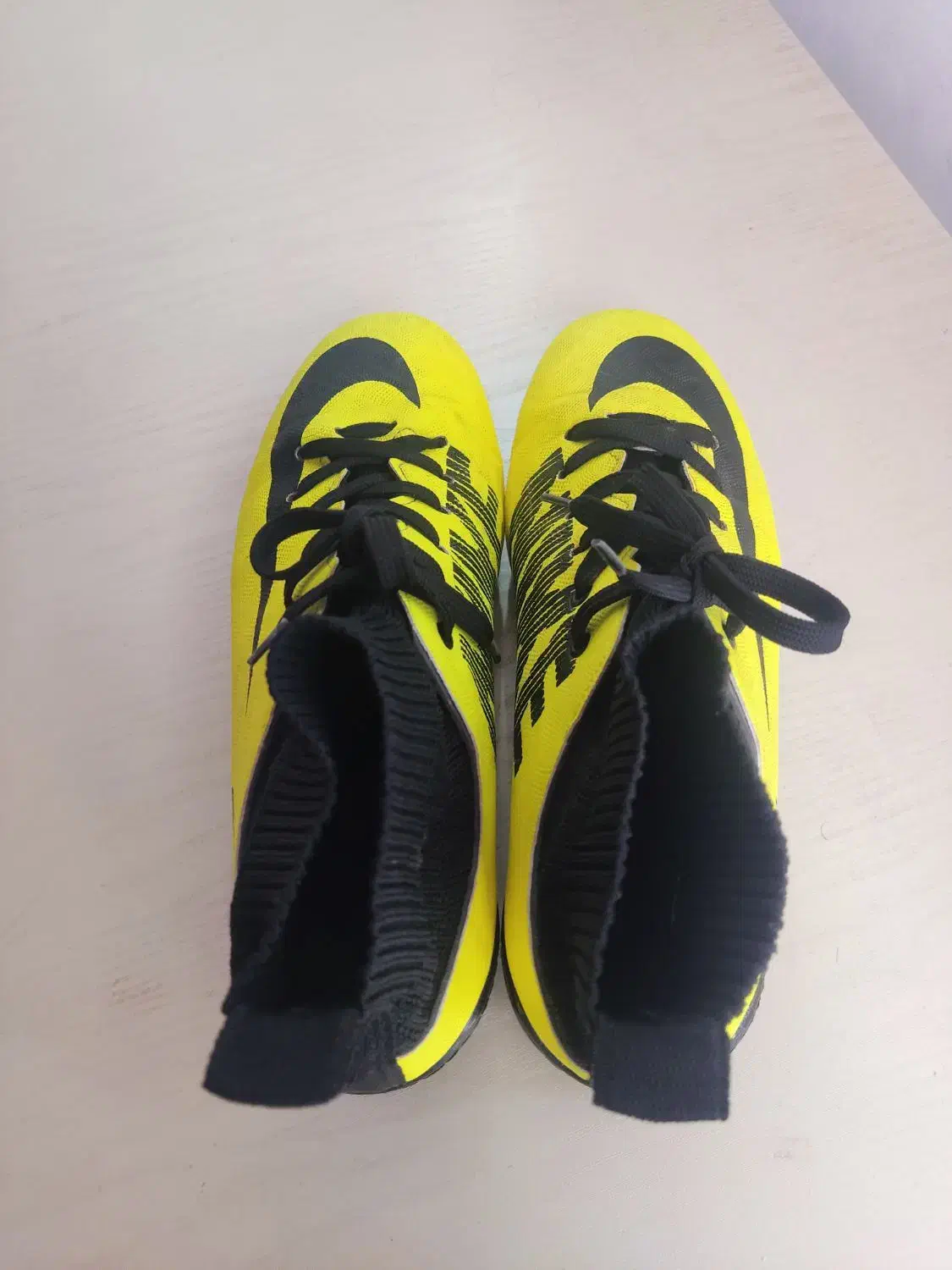 کتونی فوتبال|کیف، کفش، کمربند|خرم‌آباد, |دیوار