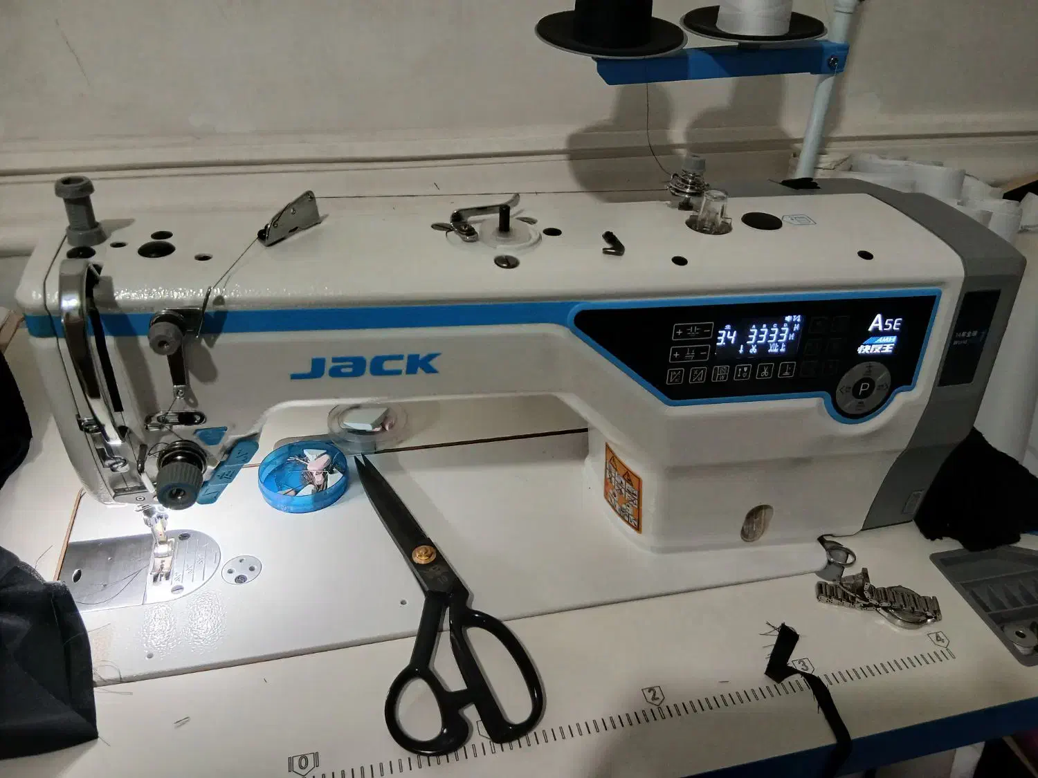 چرخ و سردوز جک|چرخ خیاطی و ریسندگی|گرگان, |دیوار