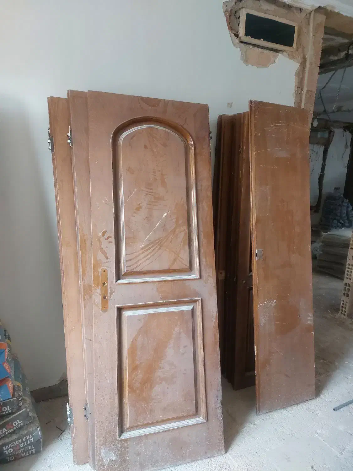 درب چوبی|مصالح و تجهیزات ساختمان|تهران, صاحبقرانیه|دیوار