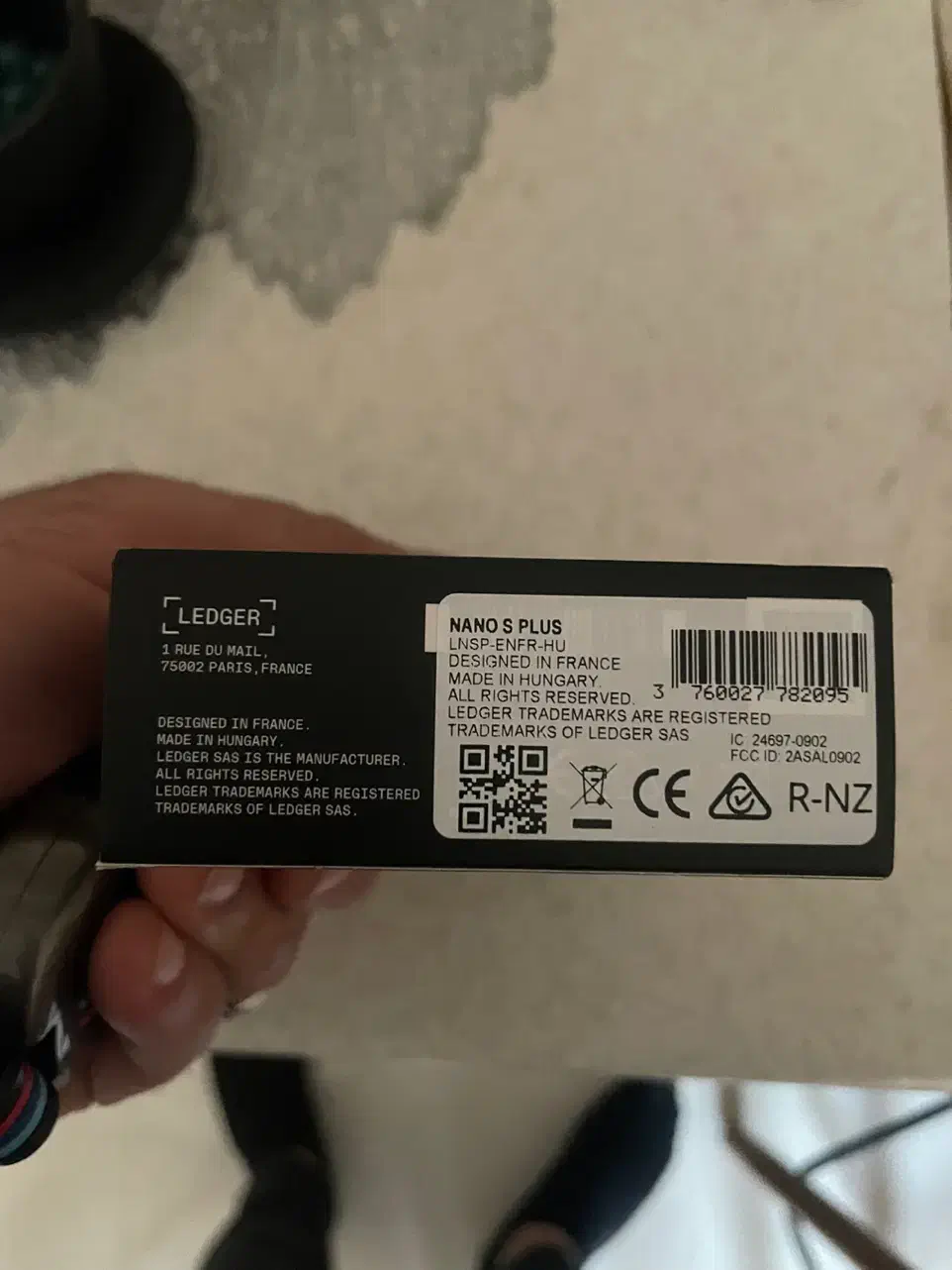 کیف پول سخت افزاری لجر مدل نانو اس پلاس|قطعات و لوازم جانبی رایانه|اصفهان, احمدآباد|دیوار