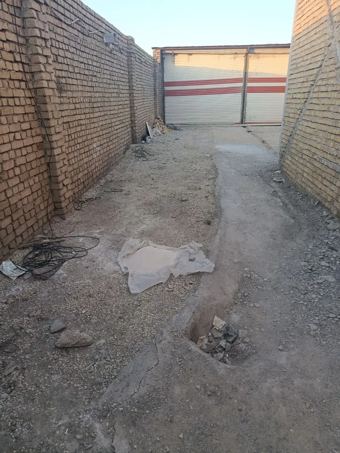 مغازه ابتدای روستای جهان آباد|اجارهٔ مغازه و غرفه|نهاوند, |دیوار