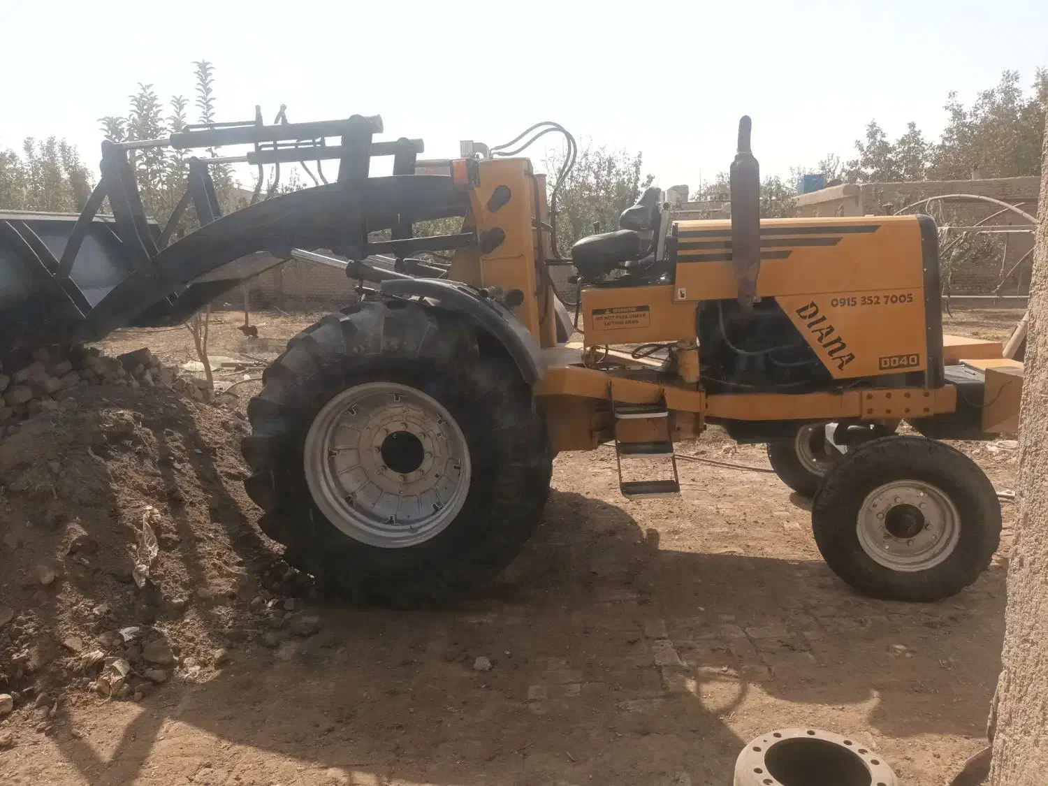 تراکتور رومانی بیل عقب|خودرو سنگین|نیشابور, دارایی|دیوار