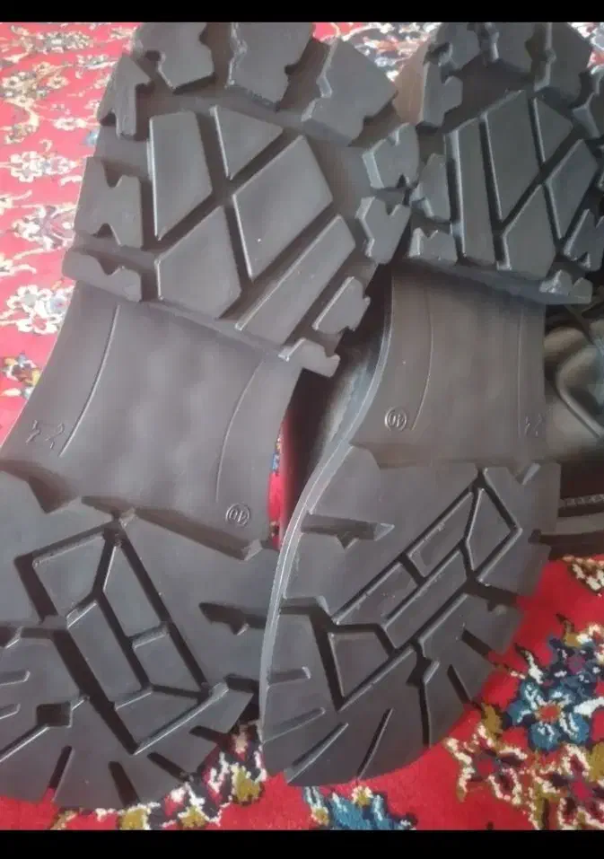 پوتین|کیف، کفش، کمربند|تبریز, |دیوار