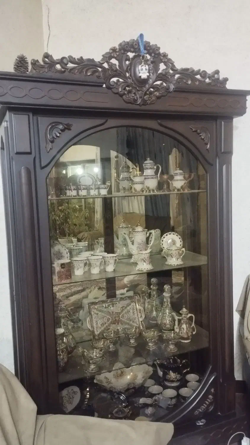 ویترین چوپ گردو|بوفه، ویترین، کنسول|شاهینشهر, شهرک سایت|دیوار