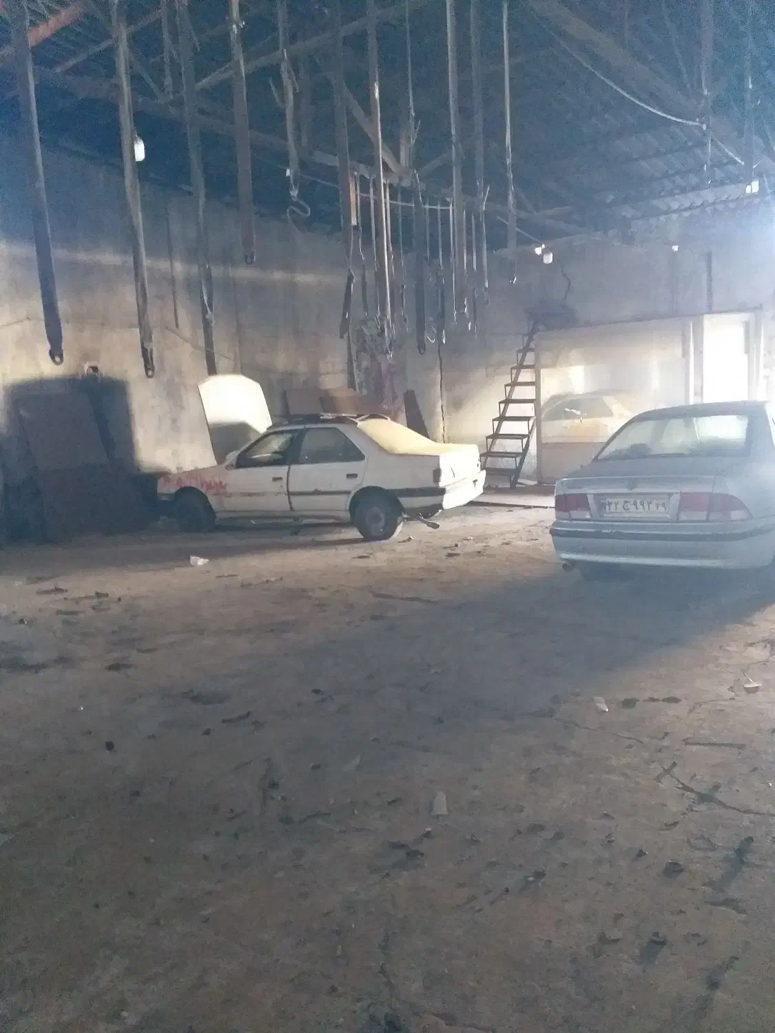 سوله ۲۰۰ متری داخل گاراژ دروازه رشت|اجارهٔ مغازه و غرفه|قزوین, |دیوار