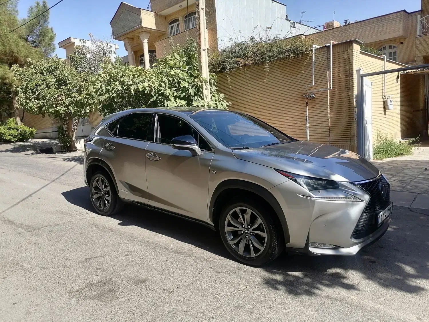 لکسوس nx300|خودرو سواری و وانت|شیراز, فرهنگ شهر|دیوار
