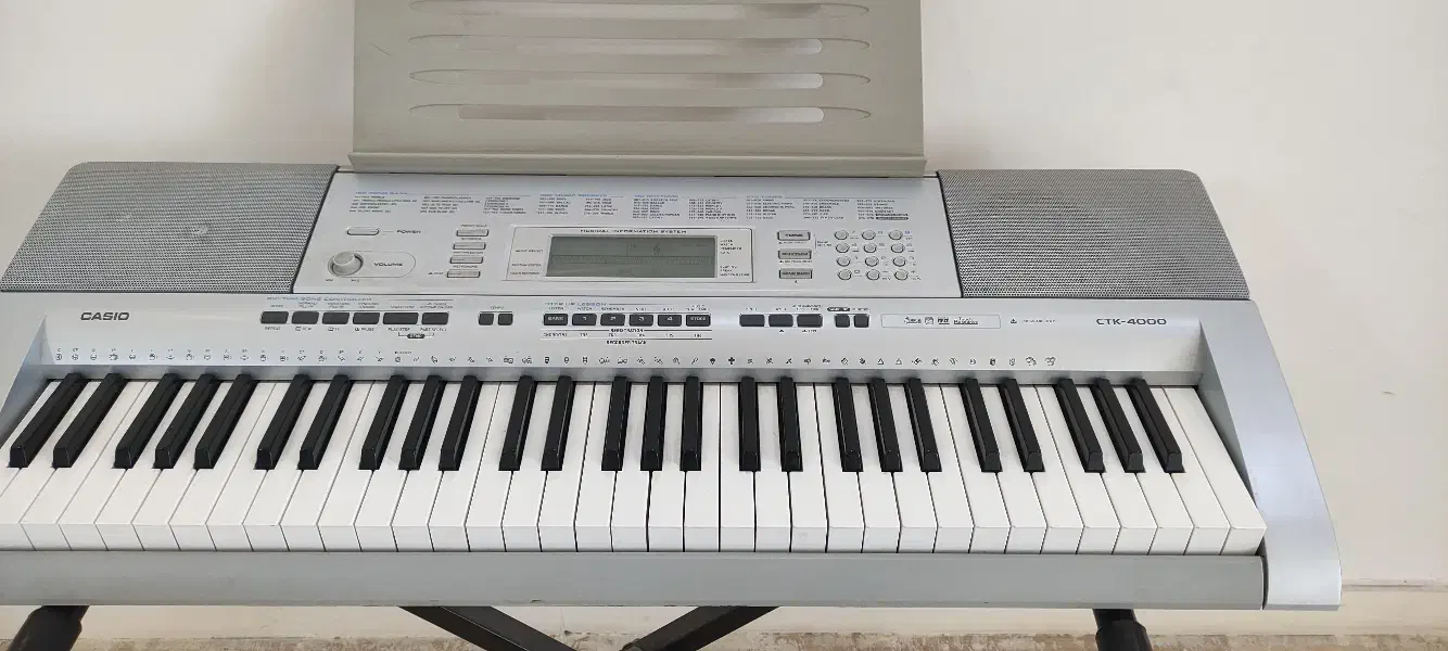 پیانو کاسیو مدل 4000 زیرقیمت|پیانو، کیبورد، آکاردئون|اهواز, ۲۵۴دستگاه|دیوار