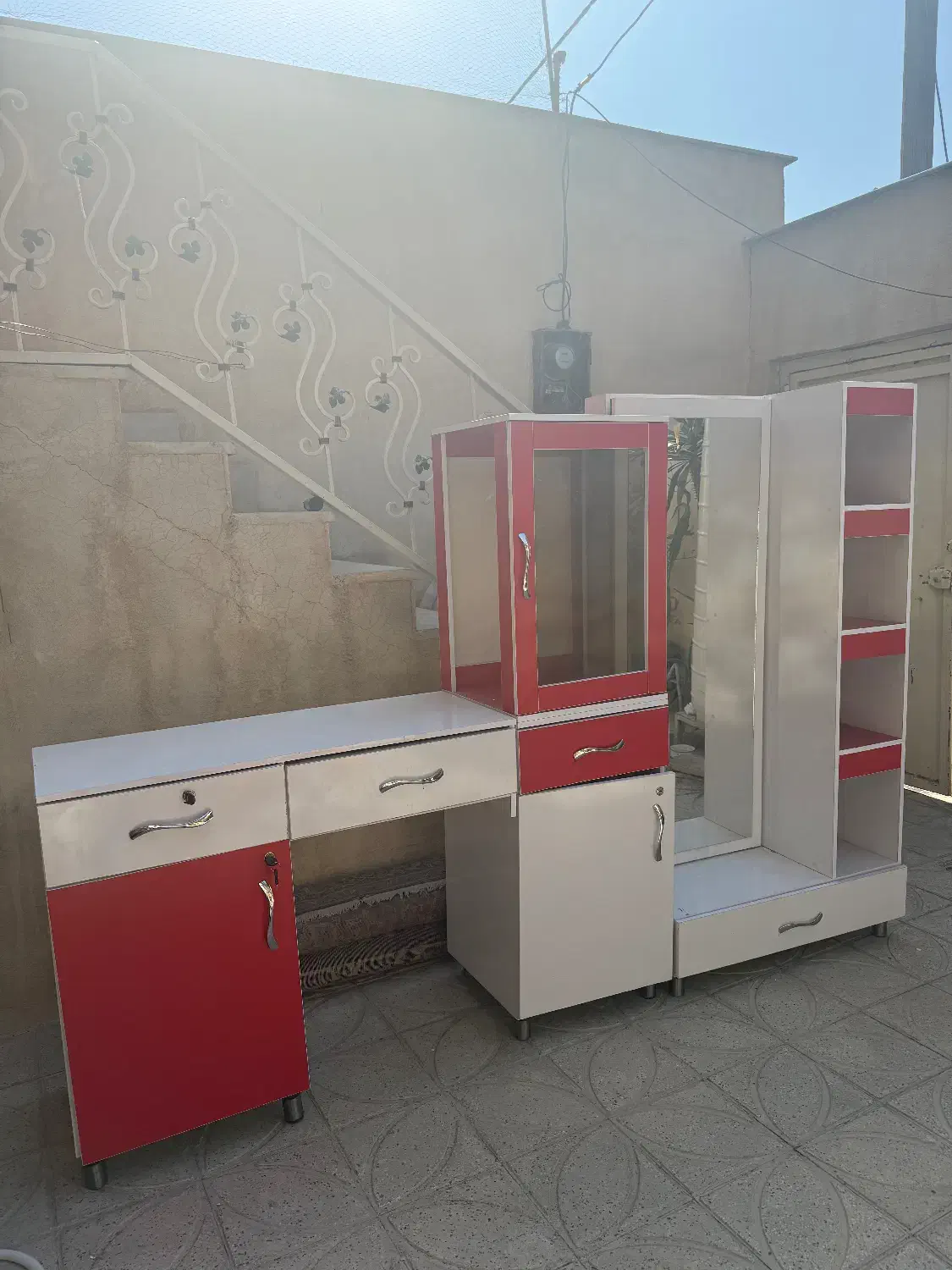 دکور ارایشگاه|آرایشگاه و سالن‌های زیبایی|شیراز, شاهچراغ|دیوار