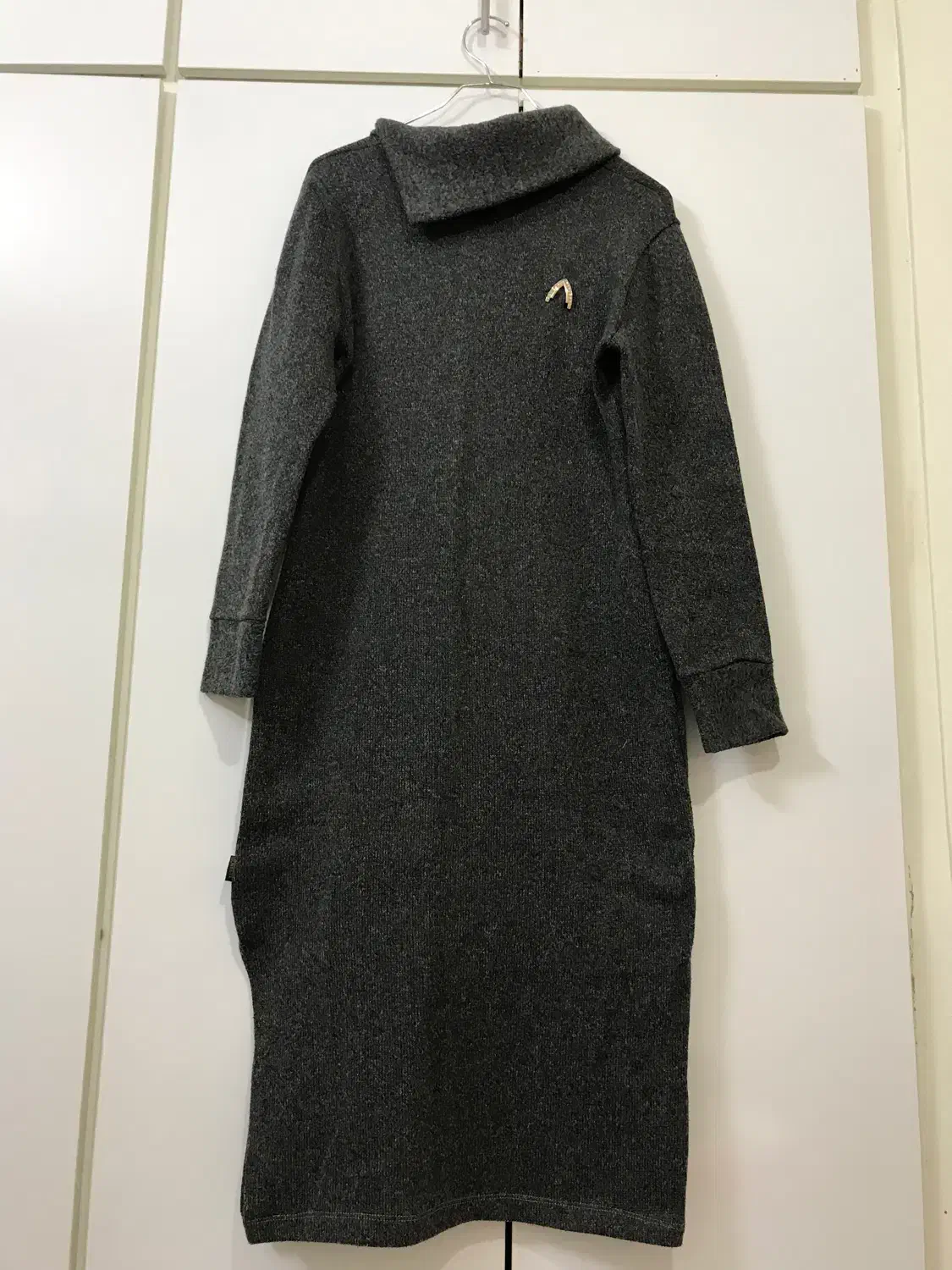 تعدادی مانتو شیک و تمیز|لباس|مشهد, هنرور|دیوار