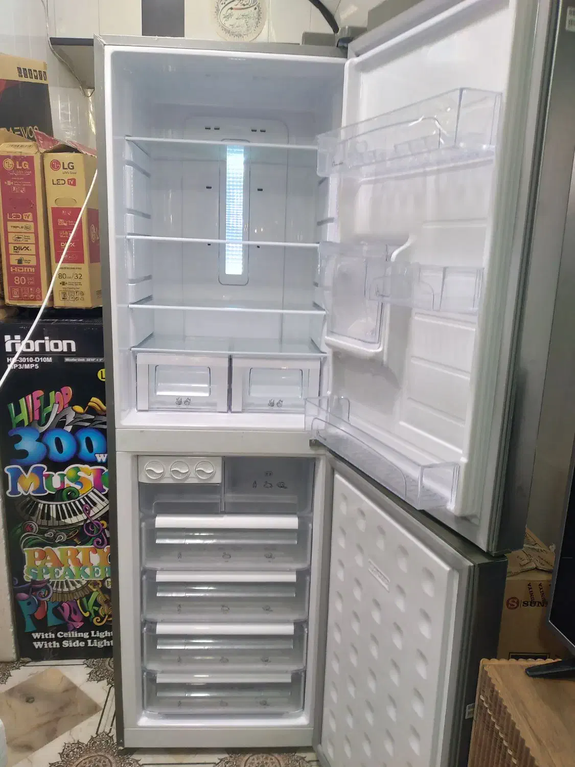 یخچال فریزر ۲۷فوت الکترواستیل۲ماه کارنکرده درحدنو|یخچال و فریزر|سنندج, |دیوار