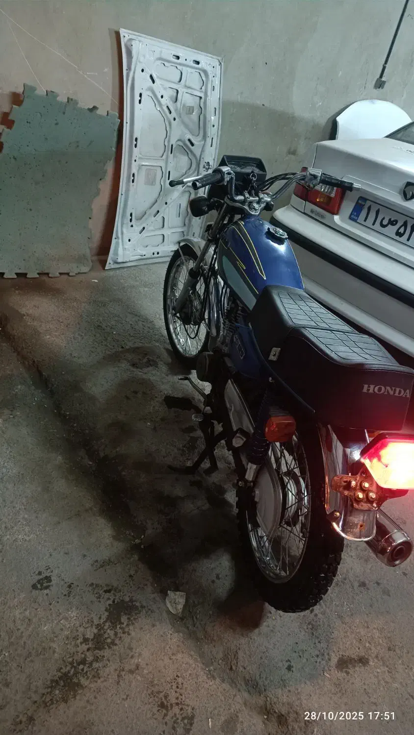 هندا ۱۲۵ برگ اوراق|موتورسیکلت|زنجان, |دیوار