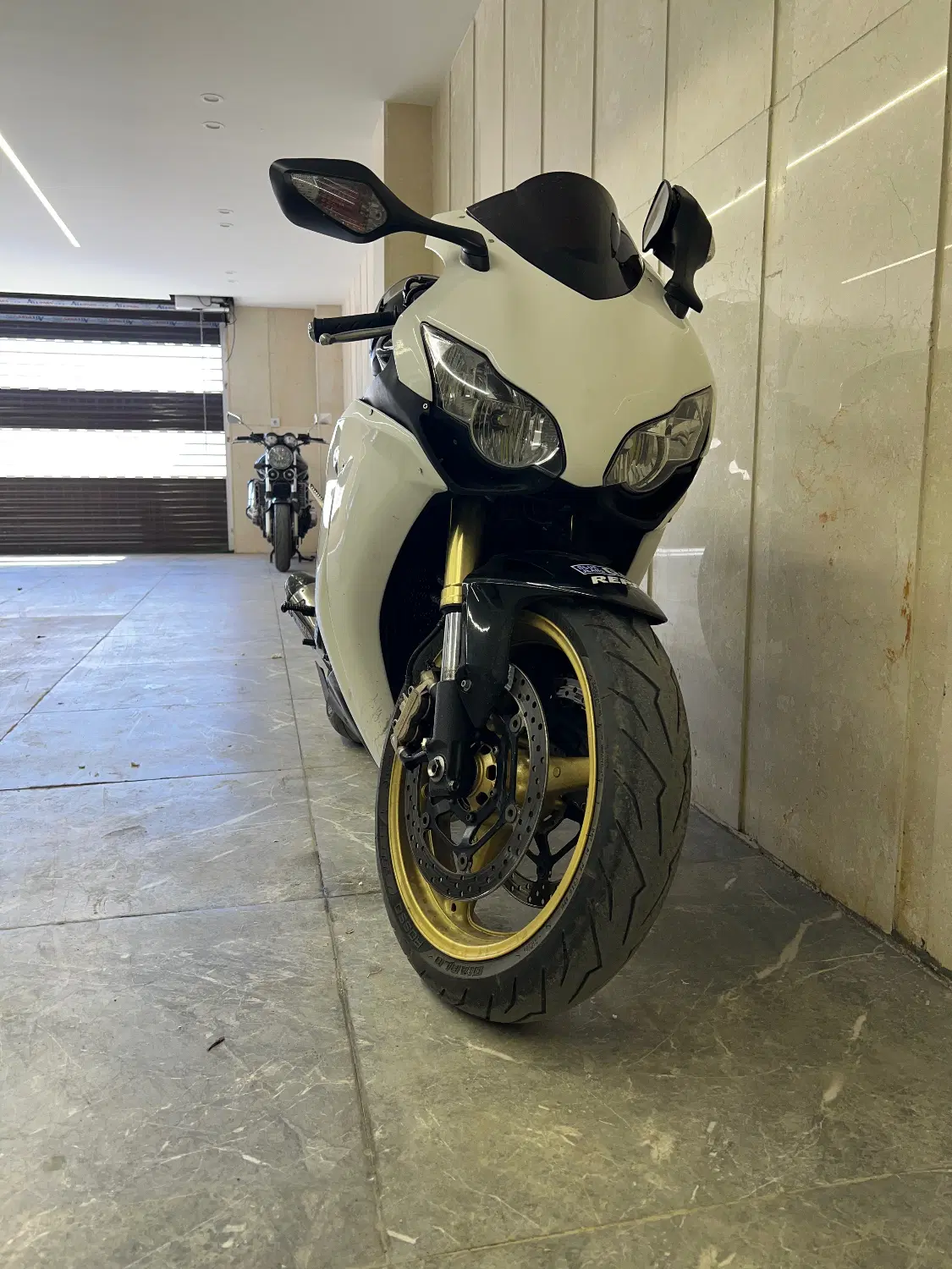 Cbr 1000|موتورسیکلت|کلاترزان, |دیوار