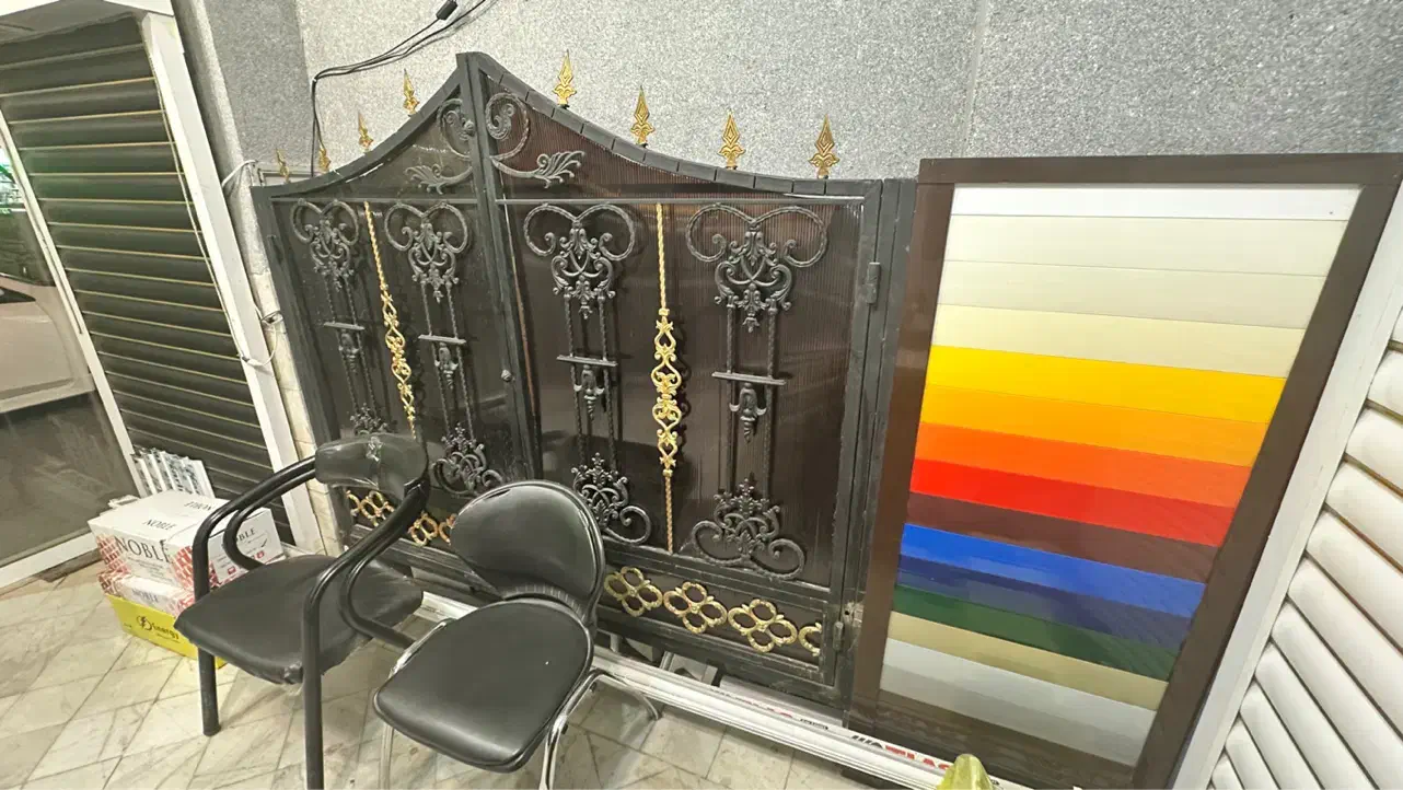 ماکت در پارکینگ|مجسمه، تندیس، ماکت|مشهد, آبکوه|دیوار