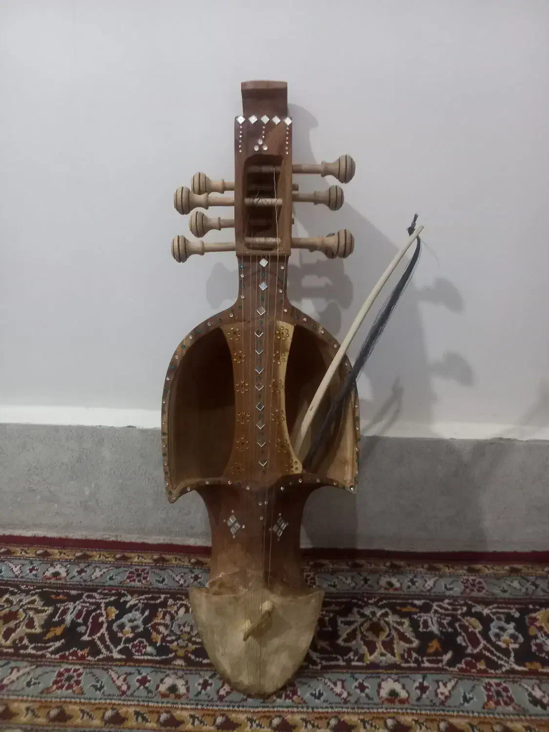 قیچک نو|سازهای سنتی|زابل, |دیوار