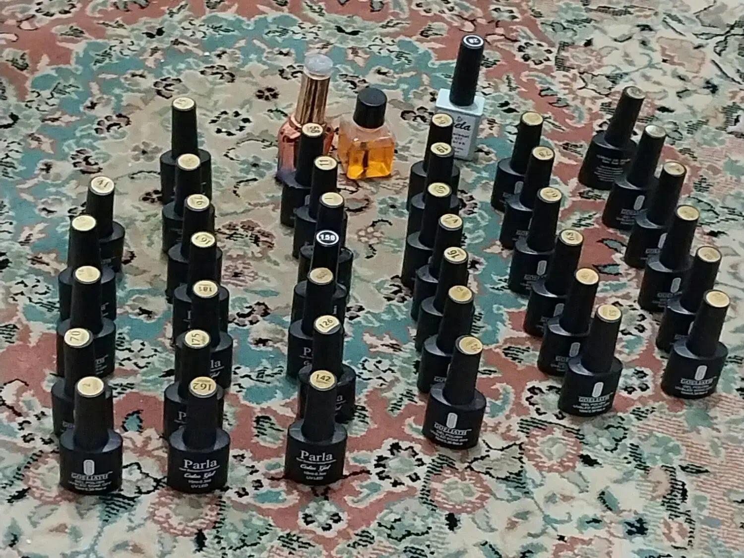 لوازم کاشت ناخن|آرایشی، بهداشتی، درمانی|رشت, باهنر|دیوار